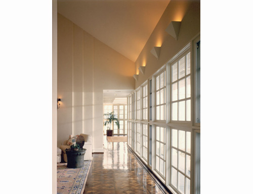 Stern House, image 4